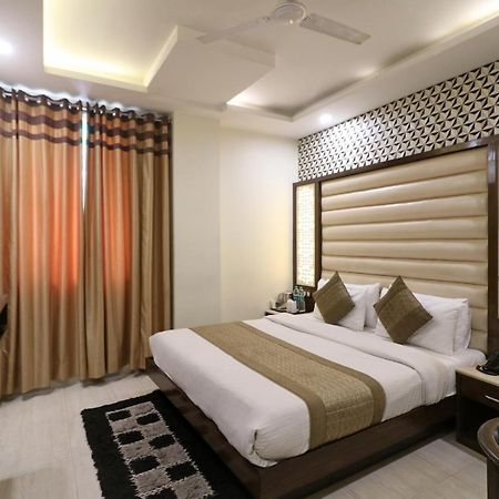 Hotel Mannat International By Mannat New Delhi Exteriör bild