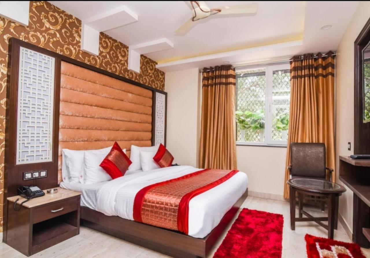 Hotel Mannat International By Mannat New Delhi Exteriör bild