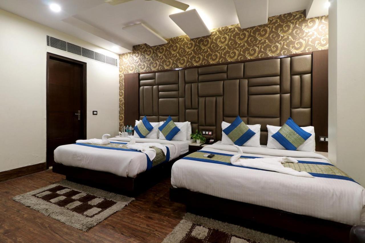 Hotel Mannat International By Mannat New Delhi Exteriör bild