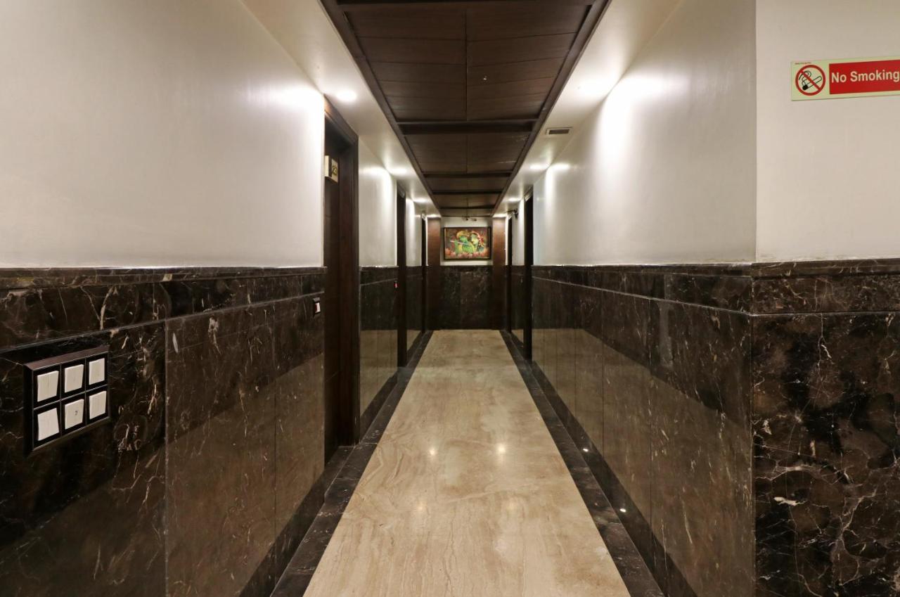 Hotel Mannat International By Mannat New Delhi Exteriör bild
