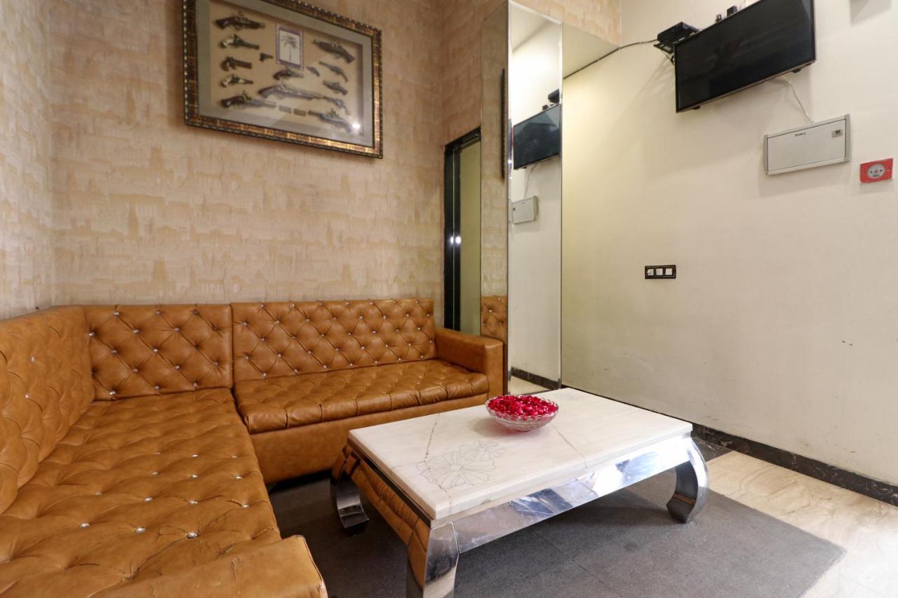 Hotel Mannat International By Mannat New Delhi Exteriör bild