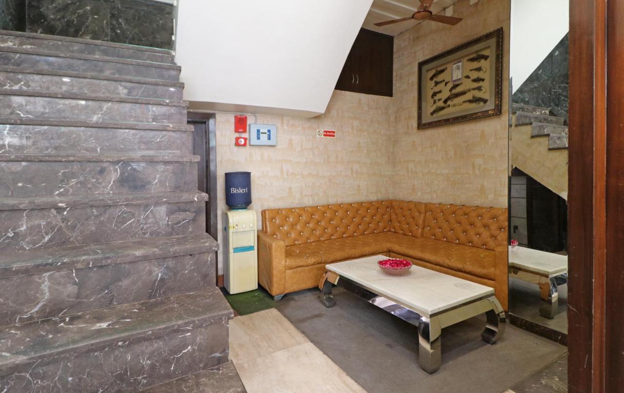 Hotel Mannat International By Mannat New Delhi Exteriör bild