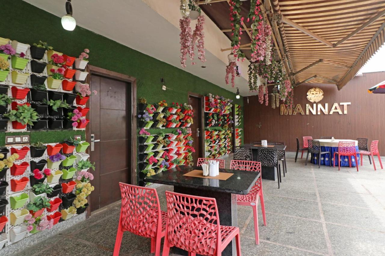 Hotel Mannat International By Mannat New Delhi Exteriör bild