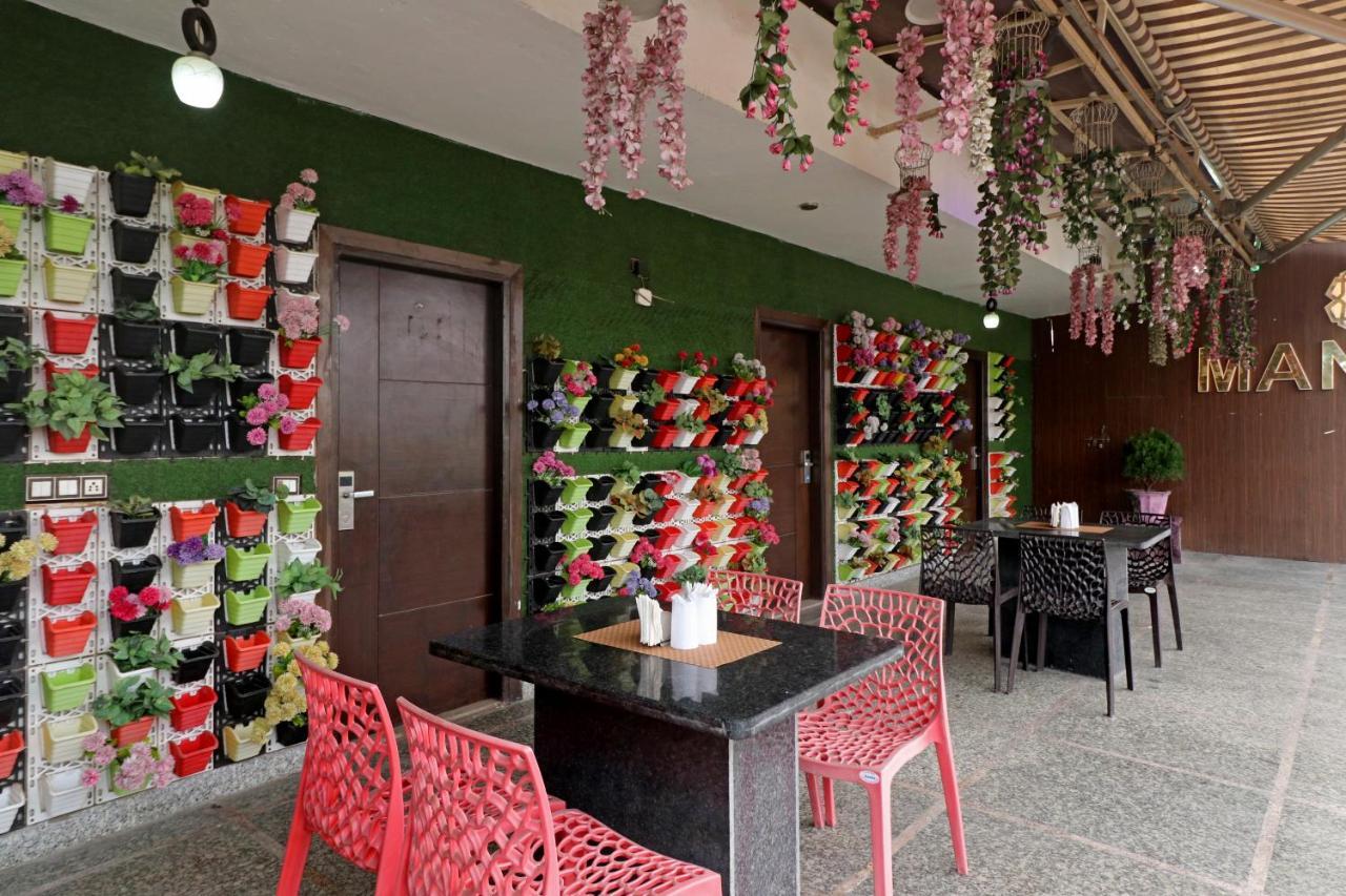 Hotel Mannat International By Mannat New Delhi Exteriör bild