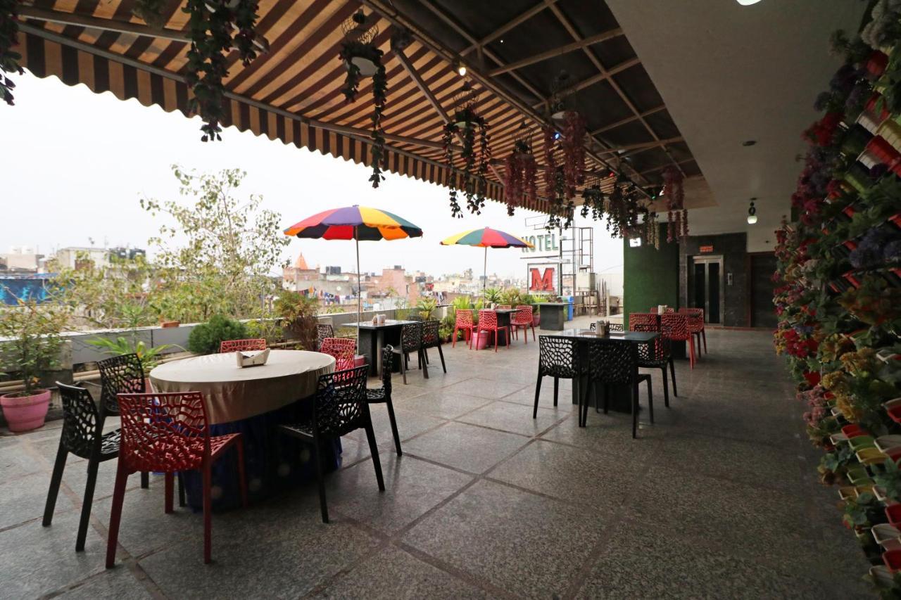 Hotel Mannat International By Mannat New Delhi Exteriör bild